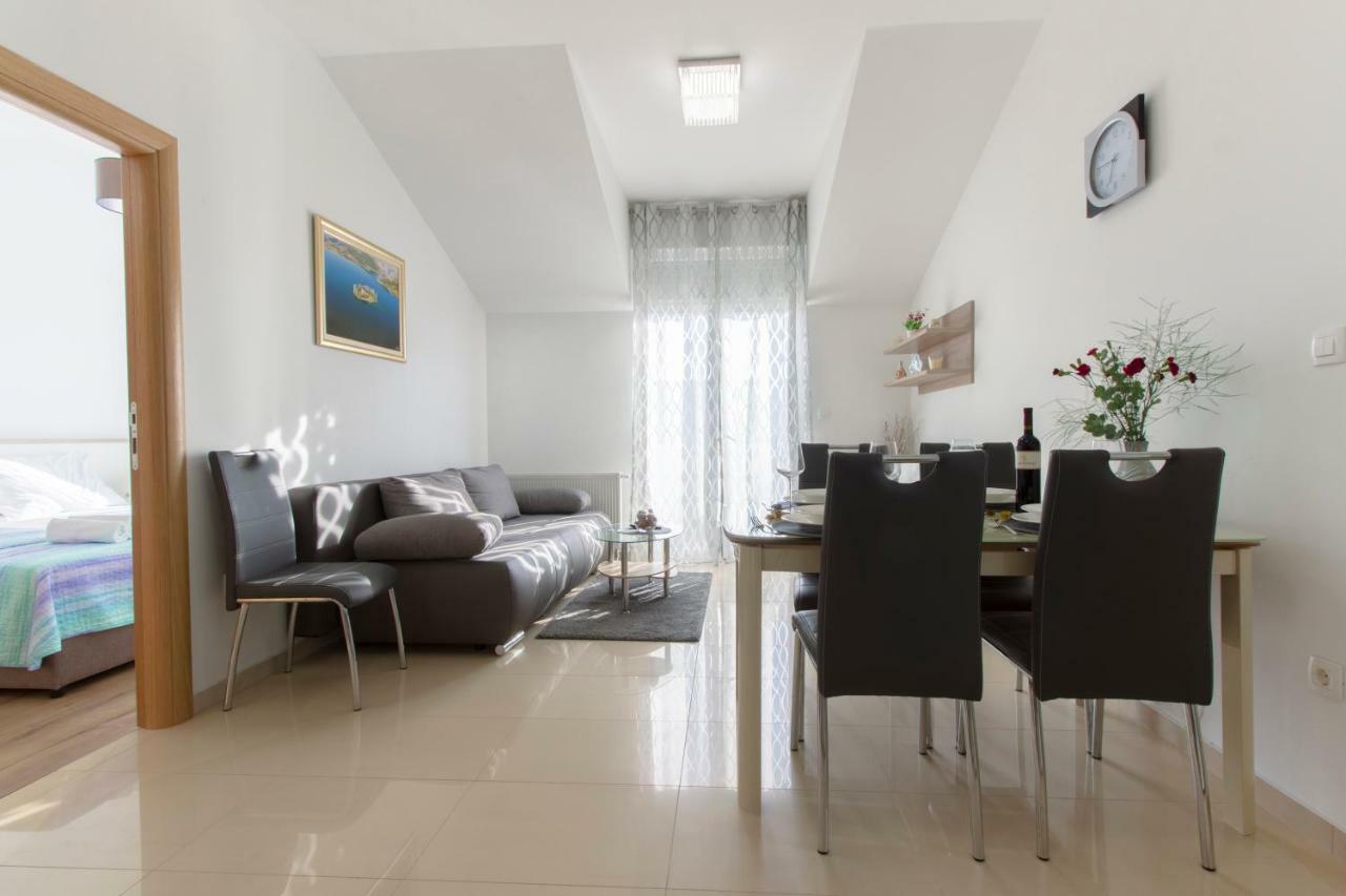 Apartmani Skelin***/**** Kaštela Eksteriør billede