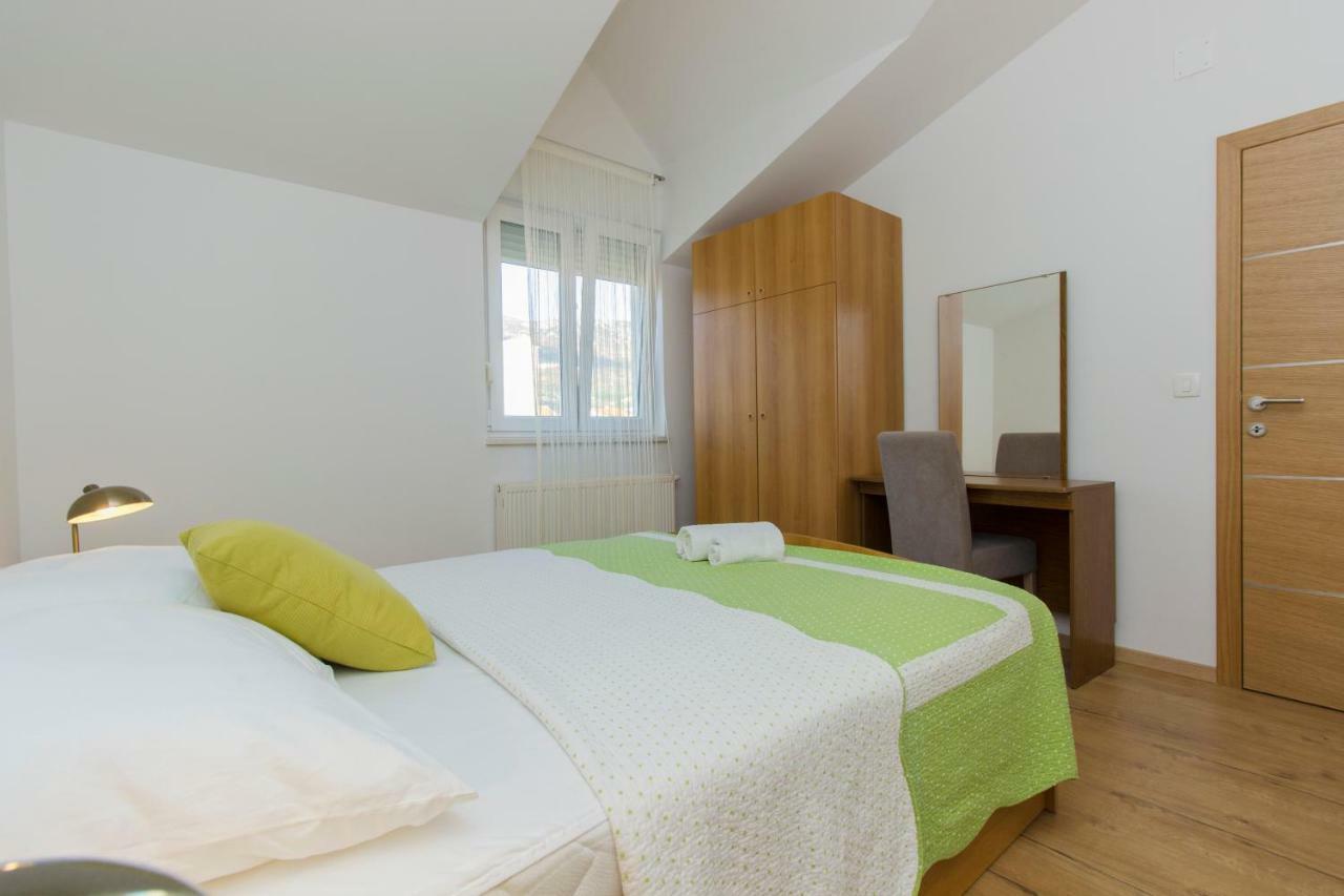 Apartmani Skelin***/**** Kaštela Eksteriør billede