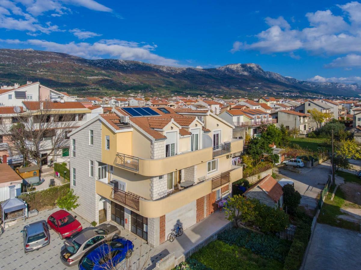 Apartmani Skelin***/**** Kaštela Eksteriør billede