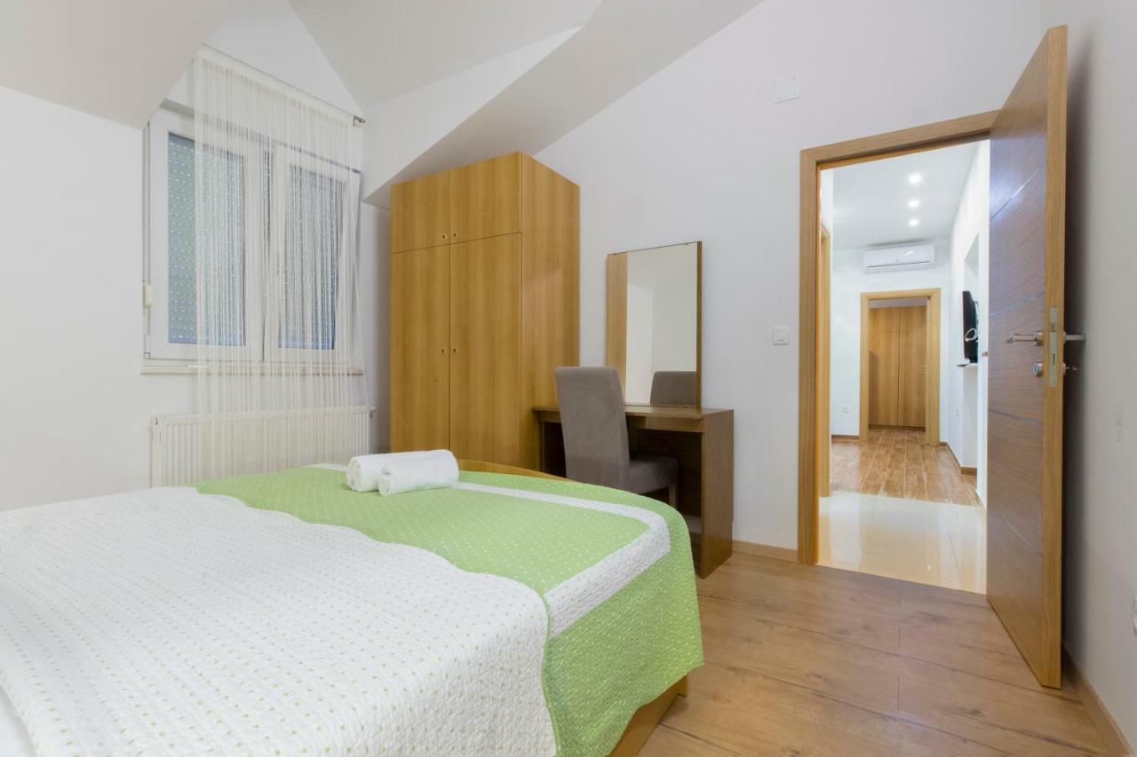 Apartmani Skelin***/**** Kaštela Eksteriør billede